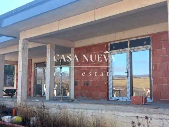 Къща в с. Долна Диканя, Област Перник - 302 кв.м за 828 €/кв.м - Снимка #1