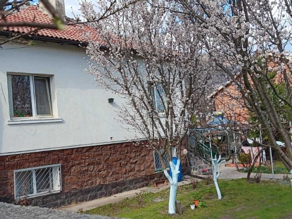 Къща в София, Младост 3 - 154 кв.м за 596 €/кв.м - Снимка #1