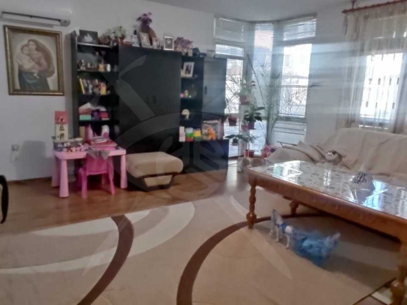 Тристаен апартамент в Пловдив, Кючук Париж - 90 кв.м за 1612 €/кв.м - Снимка #1