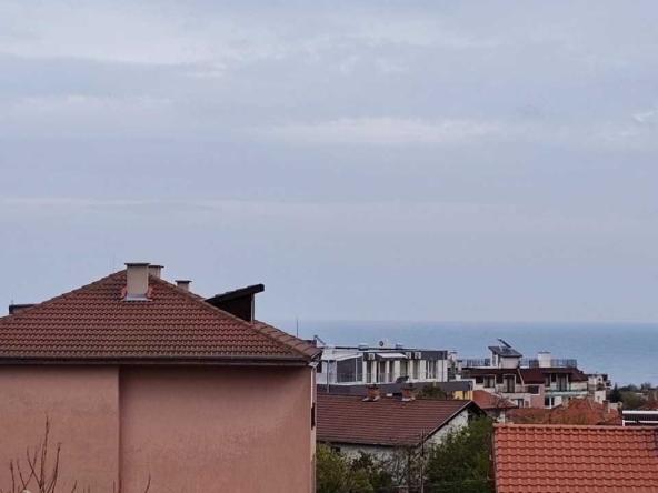 Тристаен апартамент в Варна, Виница - 75 кв.м за 1534 €/кв.м - Снимка #1