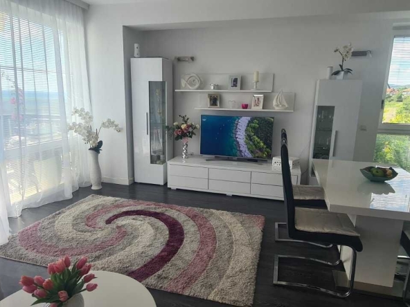 Двустаен апартамент в с. Кошарица, Област Бургас - 82 кв.м за 853 €/кв.м - Снимка #1