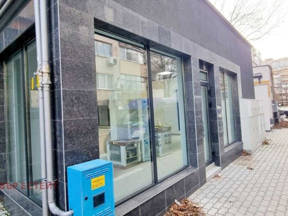 Дава се под наем Магазин в Русе, Родина 1 - 104 кв.м за 612 € - Снимка #1