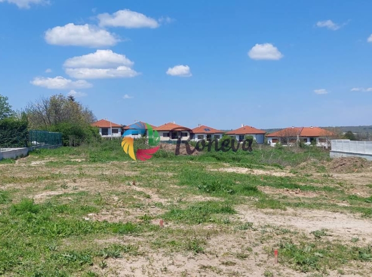 Парцел в с. Приселци, Област Варна - 765 кв.м за 83 €/кв.м - Снимка #1