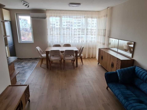 Дава се под наем Двустаен апартамент в София, Център - 68 кв.м за 420 € - Снимка #1