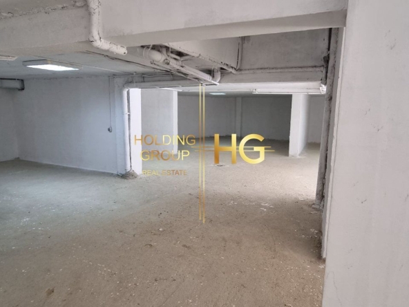 Гараж / Паркомясто в Варна, Цветен квартал - 240 кв.м за 550 €/кв.м - Снимка #1