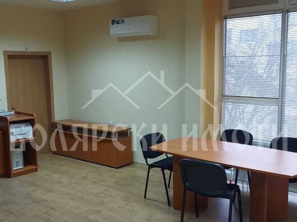 Дава се под наем Офис в Велико Търново, Картала - 50 кв.м за 284.07 € - Снимка #1