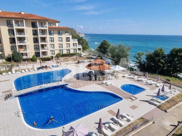 Двустаен апартамент в Бяла - 89 кв.м за 510 €/кв.м - Снимка #1