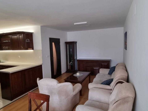 Дава се под наем Двустаен апартамент в София, Център - 73 кв.м за 648.21 € - Снимка #1