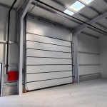 Дава се под наем Склад в Мартен - 360 кв.м за 1101.6 € - Снимка #1