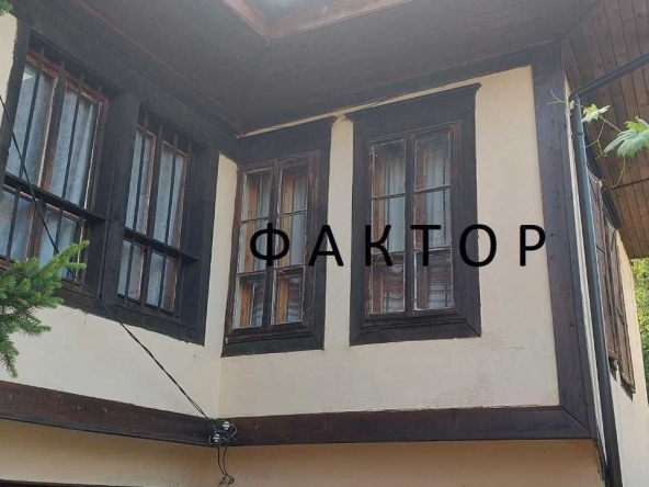 Къща в Карлово - 160 кв.м за 657 €/кв.м - Снимка #1