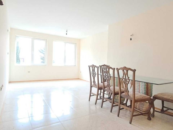 Двустаен апартамент в Бургас, Меден рудник - зона А - 63 кв.м за 953 €/кв.м - Снимка #1