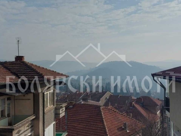 Четиристаен апартамент в Велико Търново, Център - 122 кв.м за 1107 €/кв.м - Снимка #1