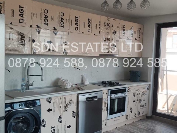 Тристаен апартамент в Казанлък - 85 кв.м за 1471 €/кв.м - Снимка #1