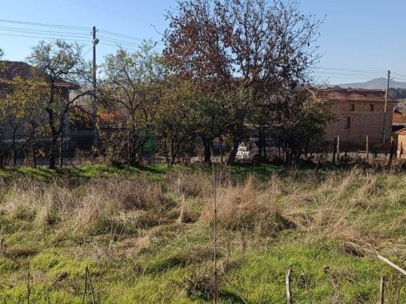 Парцел в с. Горно Черковище, Област Стара Загора - 680 кв.м за 17 €/кв.м - Снимка #1