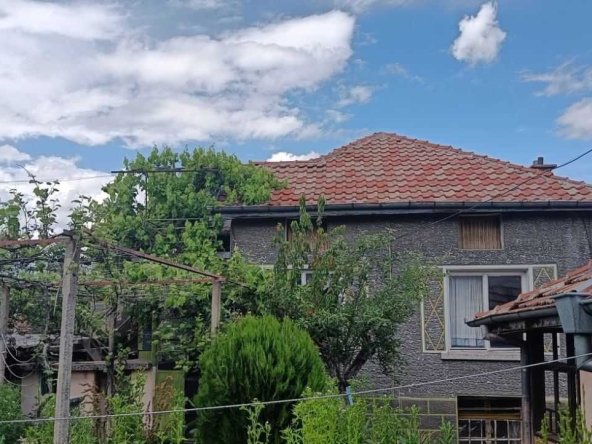 Къща в с. Горно Черковище, Област Стара Загора - 90 кв.м за 386 €/кв.м - Снимка #1