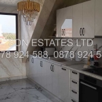 Четиристаен апартамент в Казанлък - 160 кв.м за 893 €/кв.м - Снимка #1