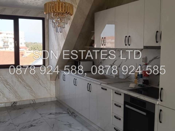 Четиристаен апартамент в Казанлък - 160 кв.м за 893 €/кв.м - Снимка #1