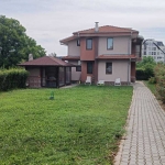 Дава се под наем Къща в Павел баня - 200 кв.м за 1020 € - Снимка #1