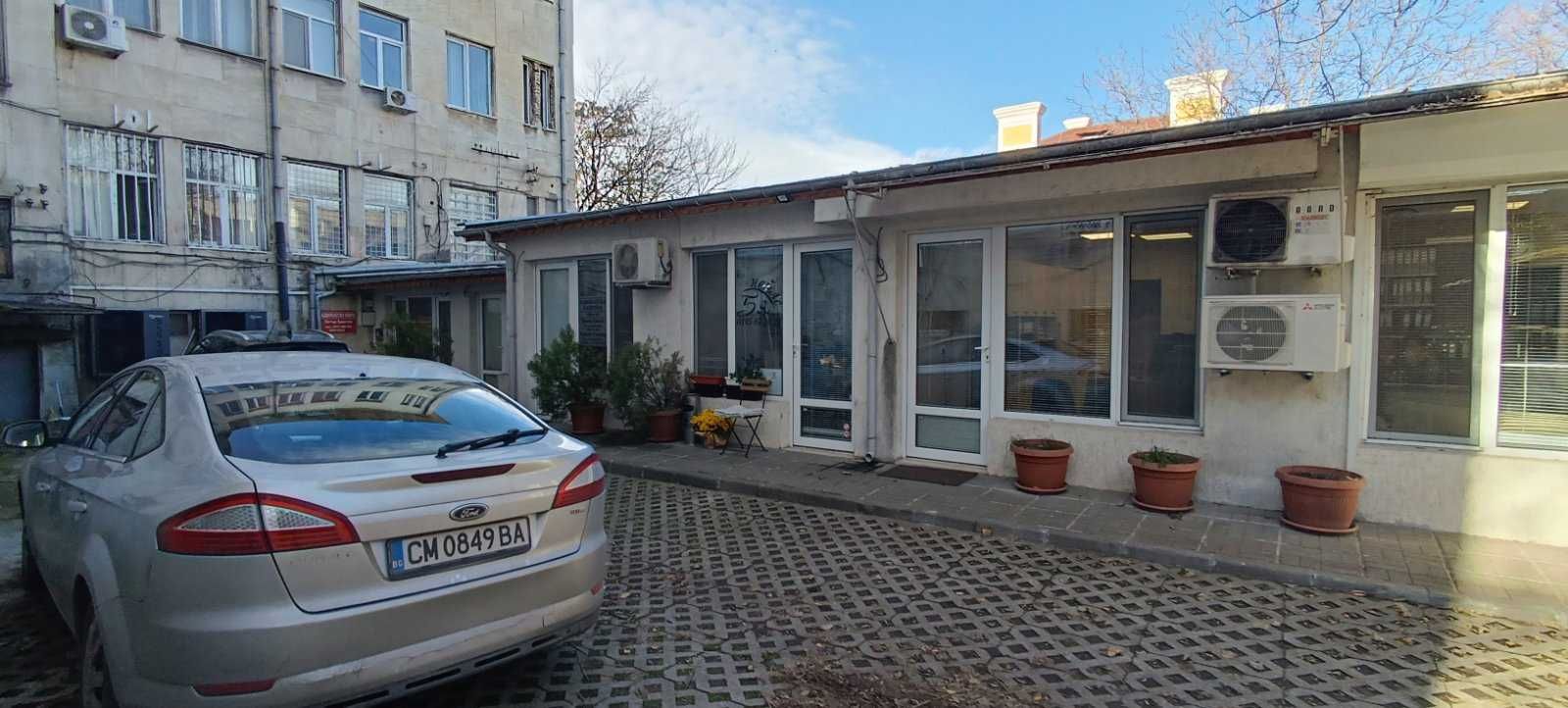 Офис в Шумен, Център - 21 кв.м за 2550 €/кв.м - Снимка #1