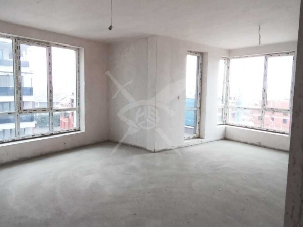 Тристаен апартамент в Пловдив, Остромила - 100 кв.м за 712 €/кв.м - Снимка #1