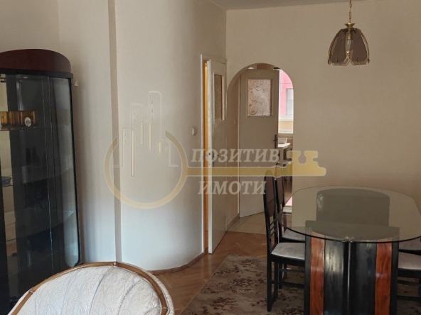 Дава се под наем Двустаен апартамент в София, Център - 75 кв.м за 620 € - Снимка #1