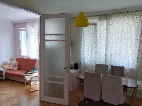 Дава се под наем Многостаен апартамент в Варна, Аспарухово - 100 кв.м за 550 € - Снимка #1