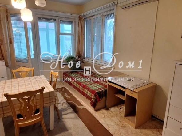 Дава се под наем Тристаен апартамент в Варна, Червен площад - 80 кв.м за 500 € - Снимка #1