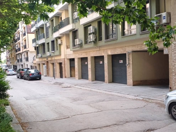 Дава се под наем Гараж / Паркомясто в Варна, Западна промишлена зона - 20 кв.м за 89.76 € - Снимка #1