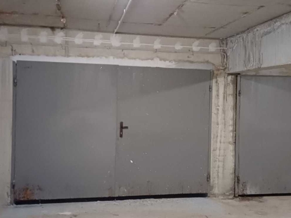 Гараж / Паркомясто в Стара Загора, Железник - изток - 20 кв.м за 447 €/кв.м - Снимка #1