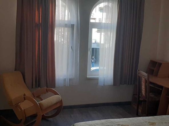 Дава се под наем Двустаен апартамент в Пловдив, Център - 65 кв.м за 510 € - Снимка #1