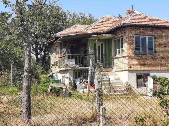 Къща в с. Доброплодно, Област Варна - 90 кв.м за 112 €/кв.м - Снимка #1