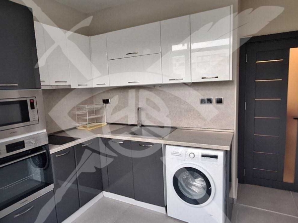 Дава се под наем Тристаен апартамент в Варна, Чайка - 85 кв.м за 650 € - Снимка #1