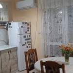 Дава се под наем Двустаен апартамент в Варна, Колхозен пазар - 60 кв.м за 357 € - Снимка #1