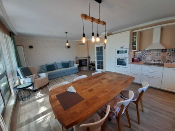 Тристаен апартамент в Черноморец - 94 кв.м за 2118 €/кв.м - Снимка #1