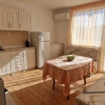 Дава се под наем Тристаен апартамент в Пловдив, Кючук Париж - 90 кв.м за 500 € - Снимка #1