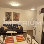 Дава се под наем Тристаен апартамент в Варна, Конфуто - 65 кв.м за 765 € - Снимка #1