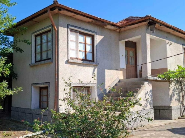 Къща в с. Пъстрен, Област Стара Загора - 1 кв.м за 19380 €/кв.м - Снимка #1