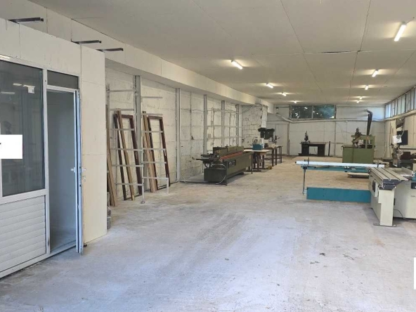 Дава се под наем Склад в София, Люлин 10 - 240 кв.м за 2000 € - Снимка #1