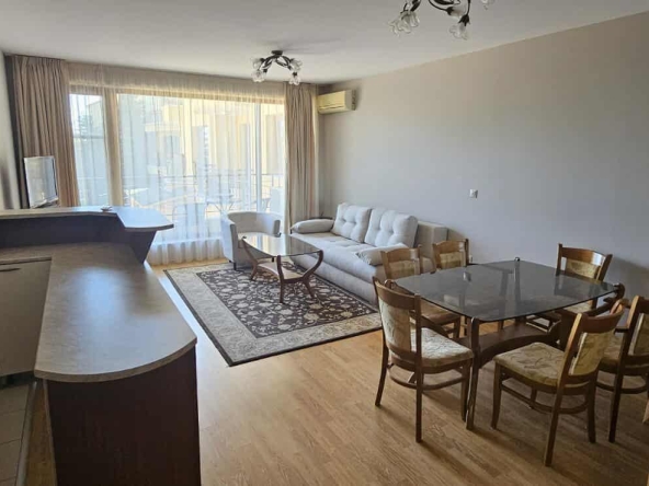 Дава се под наем Двустаен апартамент в Варна, м-т Евксиноград - 85 кв.м за 613 € - Снимка #1