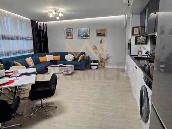 Тристаен апартамент в Варна, Трошево - 126 кв.м за 2699 €/кв.м - Снимка #1