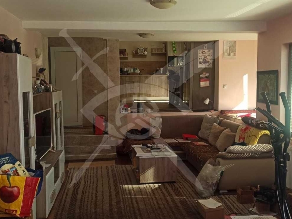 Къща в Бургас, Меден рудник - зона А - 540 кв.м за 430 €/кв.м - Снимка #1