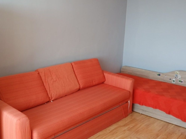 Дава се под наем Тристаен апартамент в Варна, м-т Сотира - 80 кв.м за 508.47 € - Снимка #1