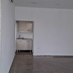 Дава се под наем Магазин в Пловдив, Център - 58 кв.м за 558.45 € - Снимка #1