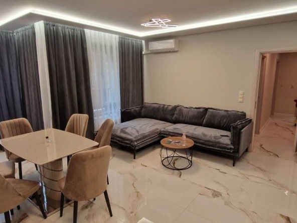 Дава се под наем Тристаен апартамент в София, Надежда 2 - 120 кв.м за 897.6 € - Снимка #1