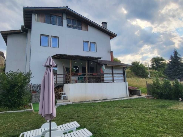 Къща в с. Павелско, Област Смолян - 265 кв.м за 717 €/кв.м - Снимка #1