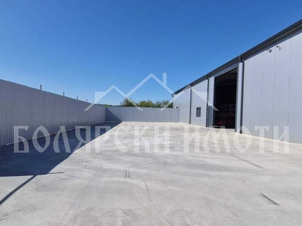 Дава се под наем Склад в Велико Търново, Промишлена зона - Запад - 380 кв.м за 1861.5 € - Снимка #1