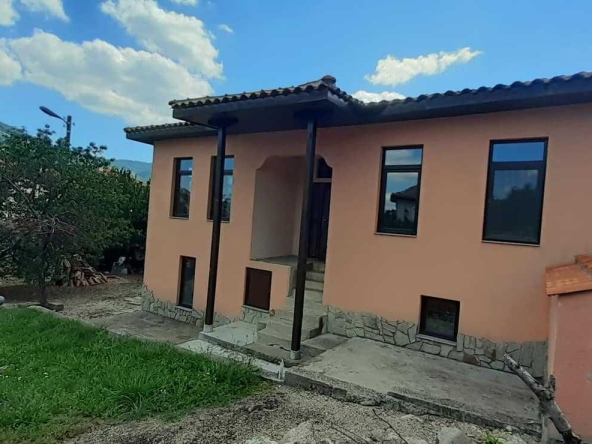 Къща в Клисура - 180 кв.м за 289 €/кв.м - Снимка #1