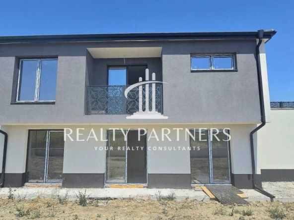 Къща в с. Хераково, Област София-област - 254 кв.м за 1438 €/кв.м - Снимка #1