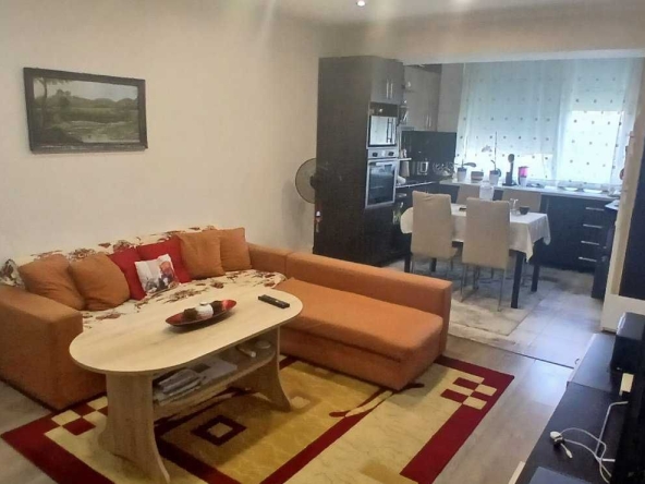 Тристаен апартамент в Стара Загора, Три чучура - юг - 63 кв.м за 1508 €/кв.м - Снимка #1