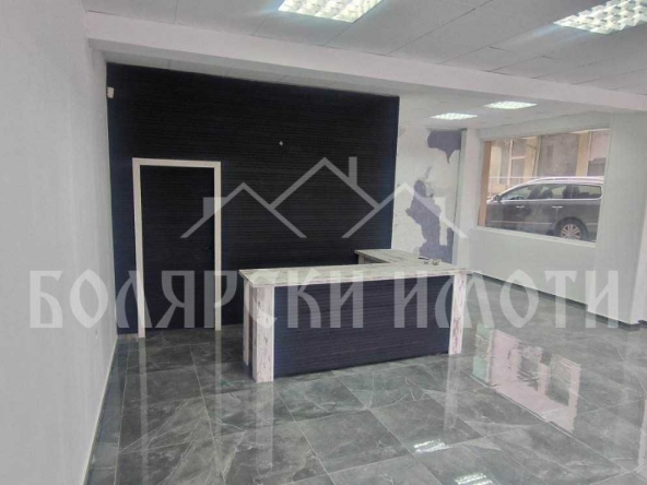 Дава се под наем Магазин в Велико Търново, Колю Фичето - 50 кв.м за 282 € - Снимка #1